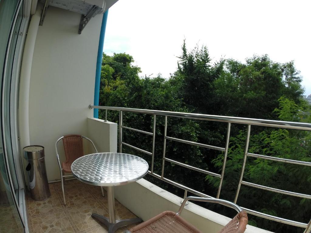 Samal Guesthouse Pattaya Esterno foto